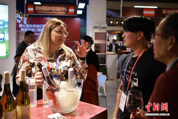 （侨乡新貌）侨乡青田打造进口葡萄酒“集散地”