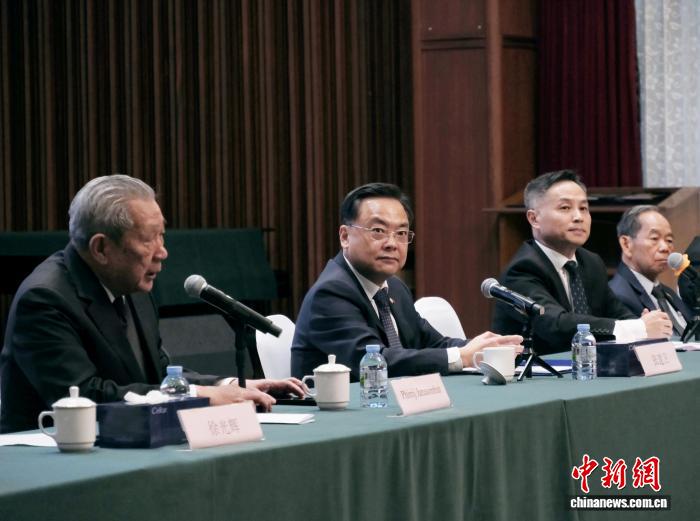 中国驻泰国大使馆举办纪念台湾光复80周年座谈会