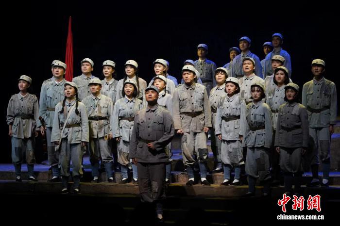 话剧《陕北公学》在港上演