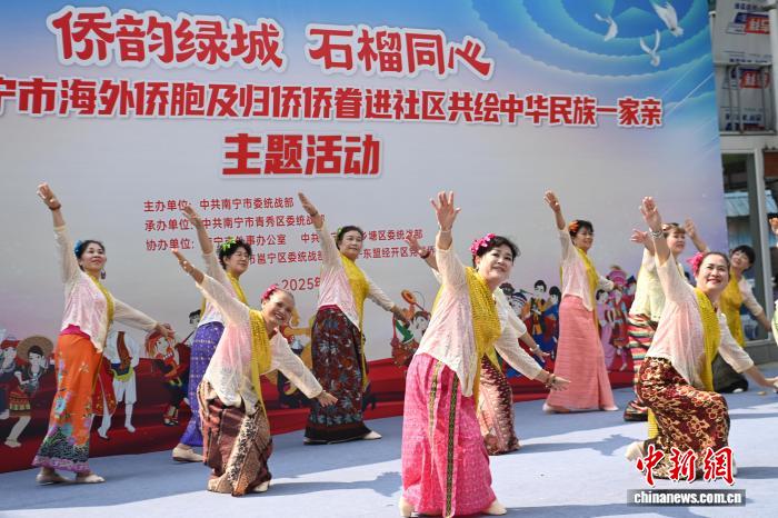 南宁七旬归侨李雅芬的夙愿：让侨乡文化在社区“活”起来