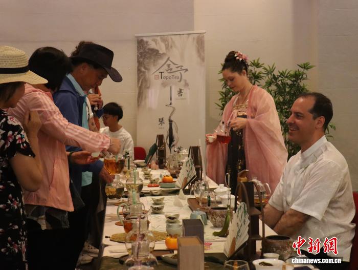 “上午咖啡下午茶” 中国茶融入澳大利亚民众生活