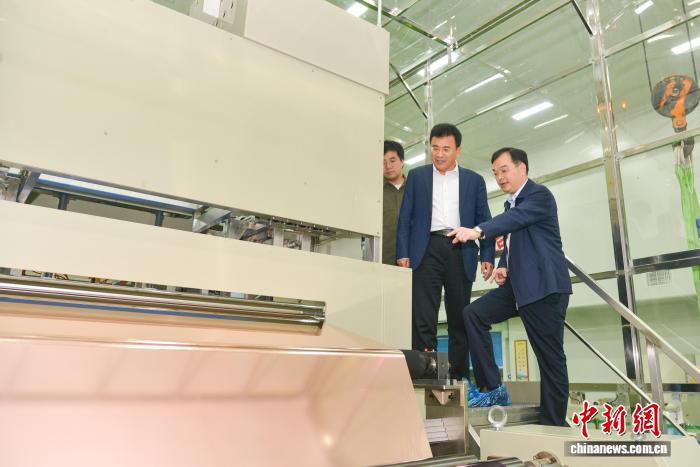 “建设者”廖平元：突破铜箔生产技术瓶颈
