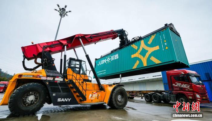 联动世界83万侨胞 侨乡温州点燃“十五五”发展特色引擎