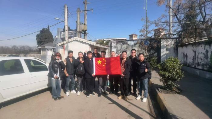 德黑兰的春天，弥漫着硝烟