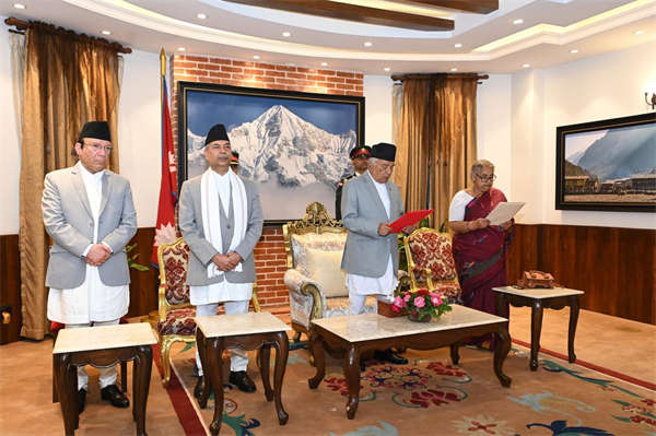 卡尔基就任临时政府总理尼泊尔首都局势趋稳