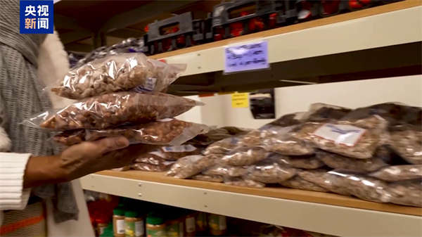 视频丨美政府持续“停摆”食品援助项目或中断