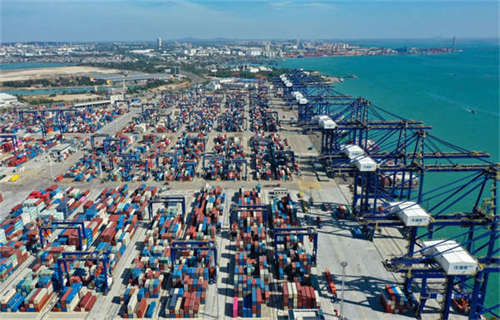 海外网评：积蓄中国经济行稳致远的力量