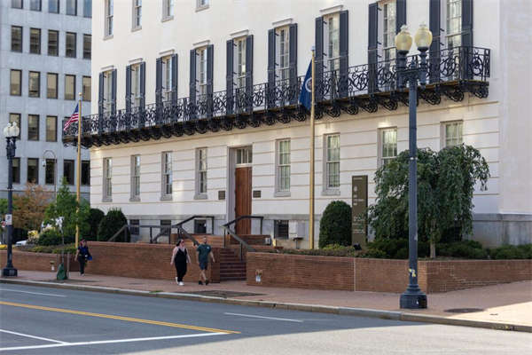 美媒：特朗普政府向多方施压 要给美数字科技巨头“开绿灯”