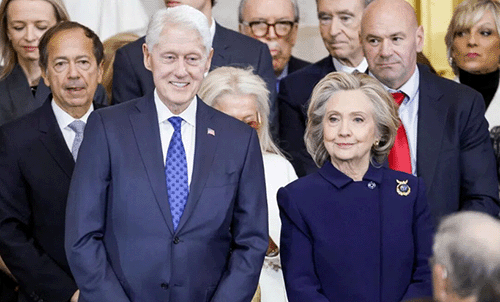 希拉里公开回应爱泼斯坦案，被批“耍惯用手段”“歪曲事实”