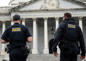 美国一18岁男子持枪冲向国会被捕，“枪已上膛”