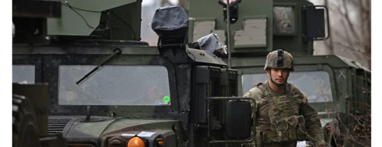 美精锐空降兵突然取消演习，美国防官员：要派往伊朗开始地面战争？