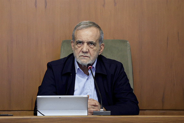 伊朗总统：穆杰塔巴当选新任最高领袖将“开启伊朗人民新时代”