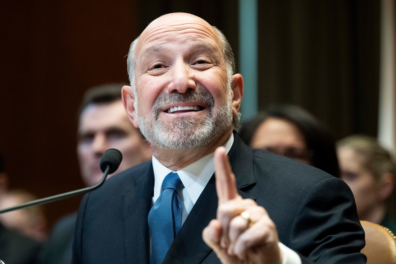 美商务部长：英伟达H200芯片还没卖出去，中国想搞自己的