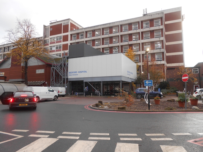 英媒：英国健康预期寿命下降，贫困和富裕地区健康寿命差距达到20年