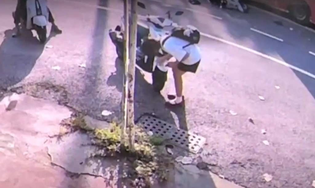 台湾女大学生追尾致女警身亡，消失5天后前来上香，家属：无法接受