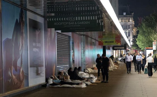 “曾经中国基建破败、看病难，现在英国等发达国家成了这样”