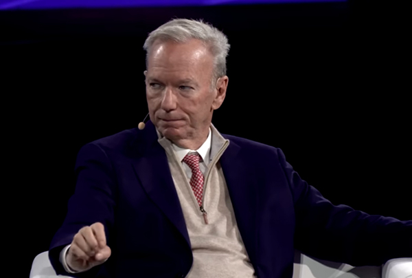 “我们不喜欢中国AI，因为不受美国控制”，谷歌前CEO发言在外网炸锅了